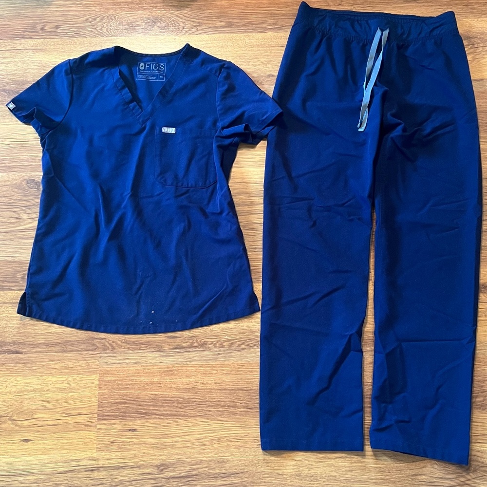 Figs scrubs